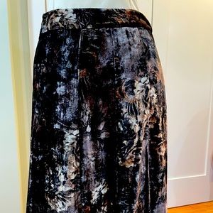 Beautiful velvet skirt.